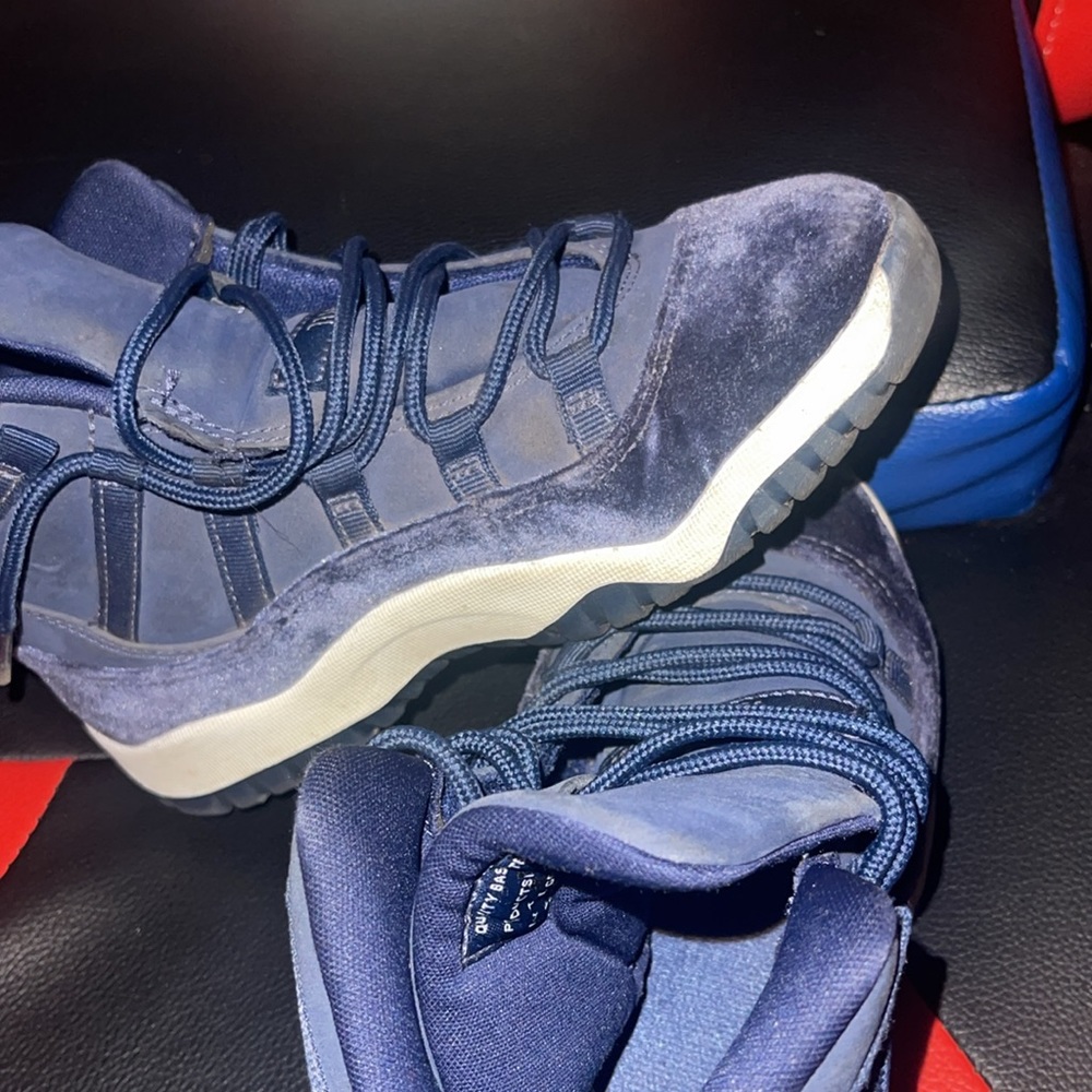 Jordan 11 - Picture 4 of 4